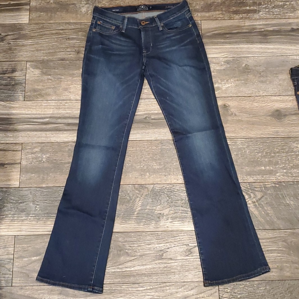 Lucky Brand jeans! Never worn!